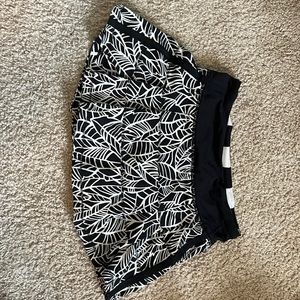 Luluemon Super Rare Tennis Skirt- Size 2